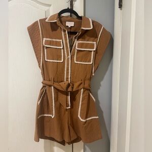 NWT Ciebon Sleeveless Utility Romper with White Trim and Belt